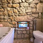 Mediterrane Steinfinca Mit Privatpool, Privatparkplatz, Bbq-bereich, Waschmaschine *