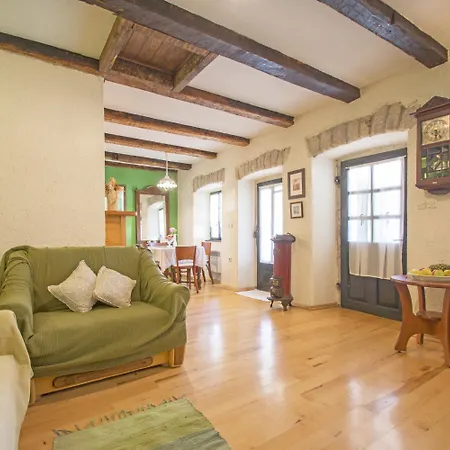 Tatil Evi Mediterrane Steinfinca Mit Privatpool, Privatparkplatz, Bbq-bereich, Waschmaschine Grižane