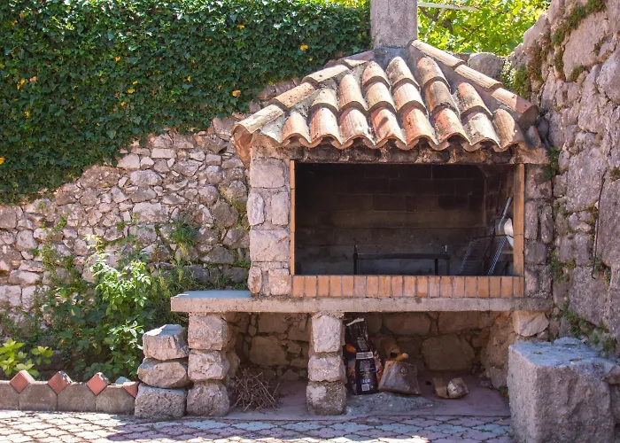 Mediterrane Steinfinca Mit Privatpool, Privatparkplatz, Bbq-bereich, Waschmaschine Tatil Evi