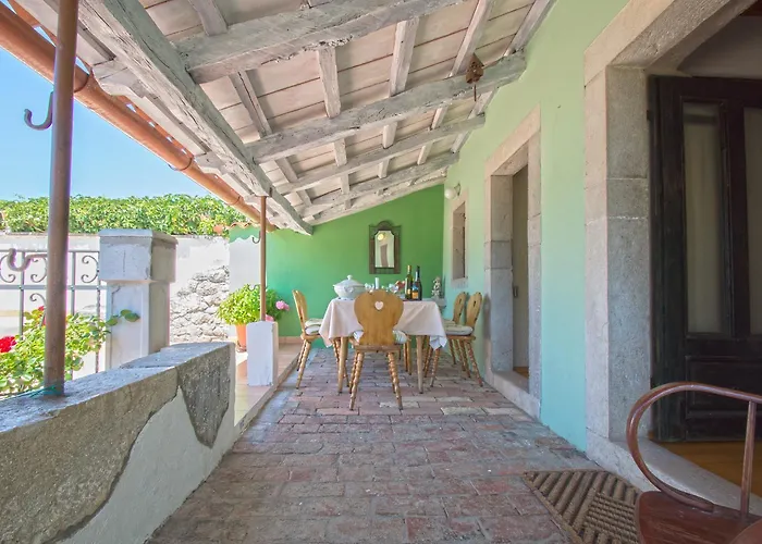 Mediterrane Steinfinca Mit Privatpool, Privatparkplatz, Bbq-bereich, Waschmaschine Grižane