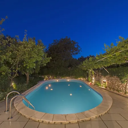 Mediterrane Steinfinca Mit Privatpool, Privatparkplatz, Bbq-bereich, Waschmaschine Holiday home Grizane-Belgrad