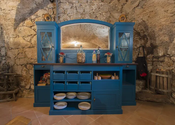 Mediterrane Steinfinca Mit Privatpool, Privatparkplatz, Bbq-bereich, Waschmaschine Holiday home